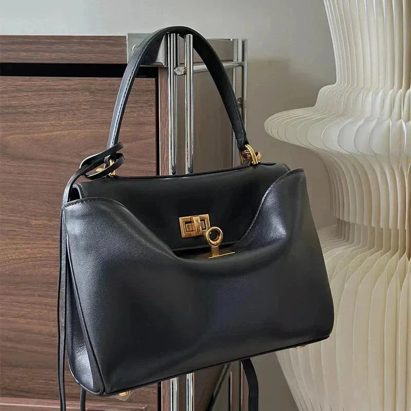 Astoria Savoy – Elegant Leather Bag