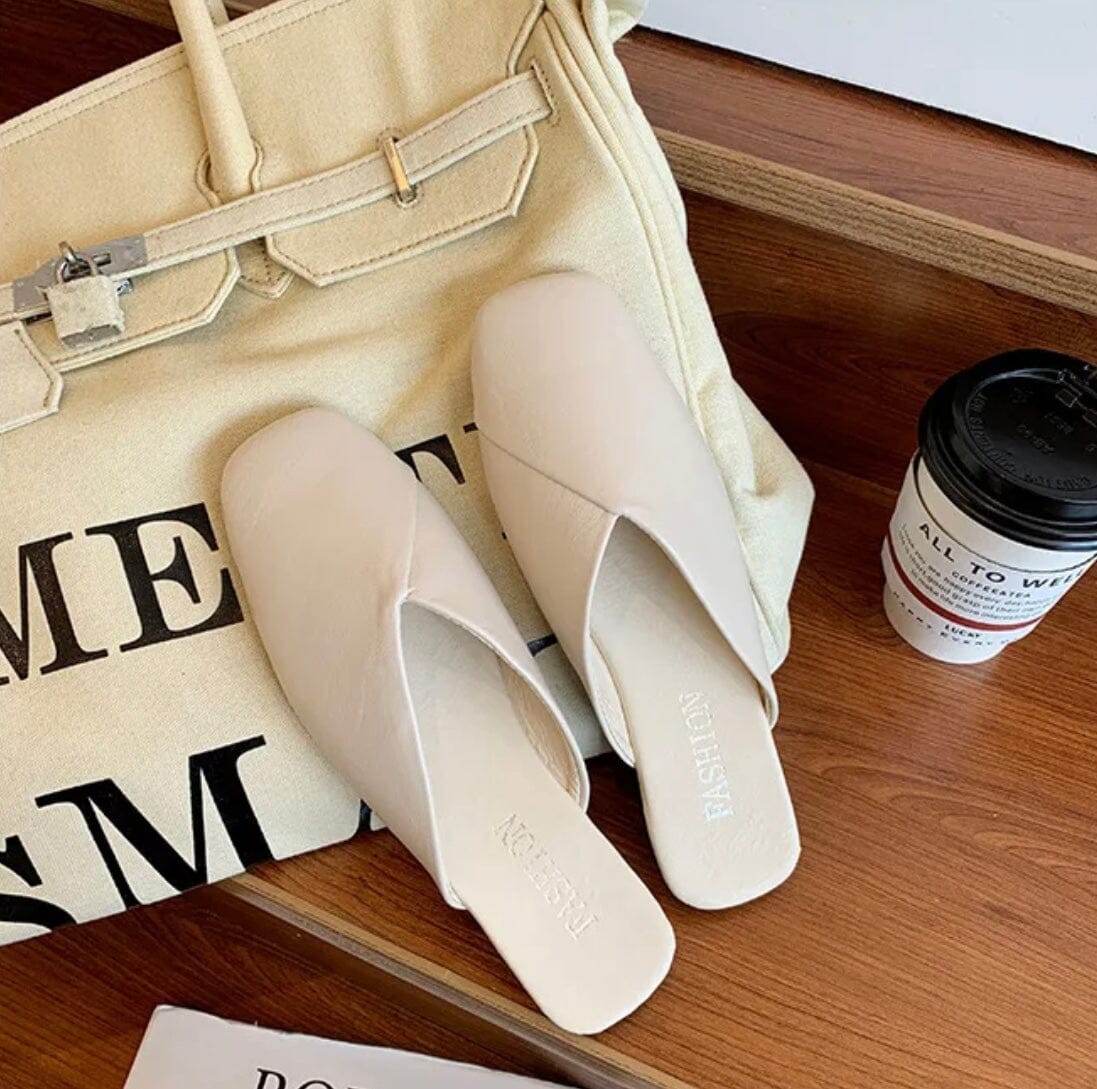 Aura Eleganza Women's Leather Mules