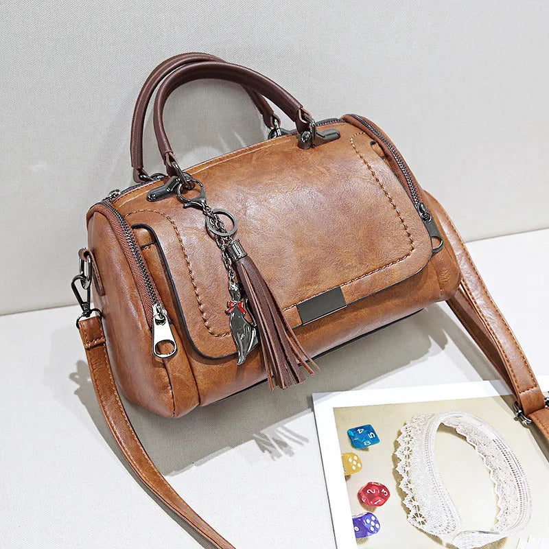 Elegant Women's Leather Shoulder Bag Alice