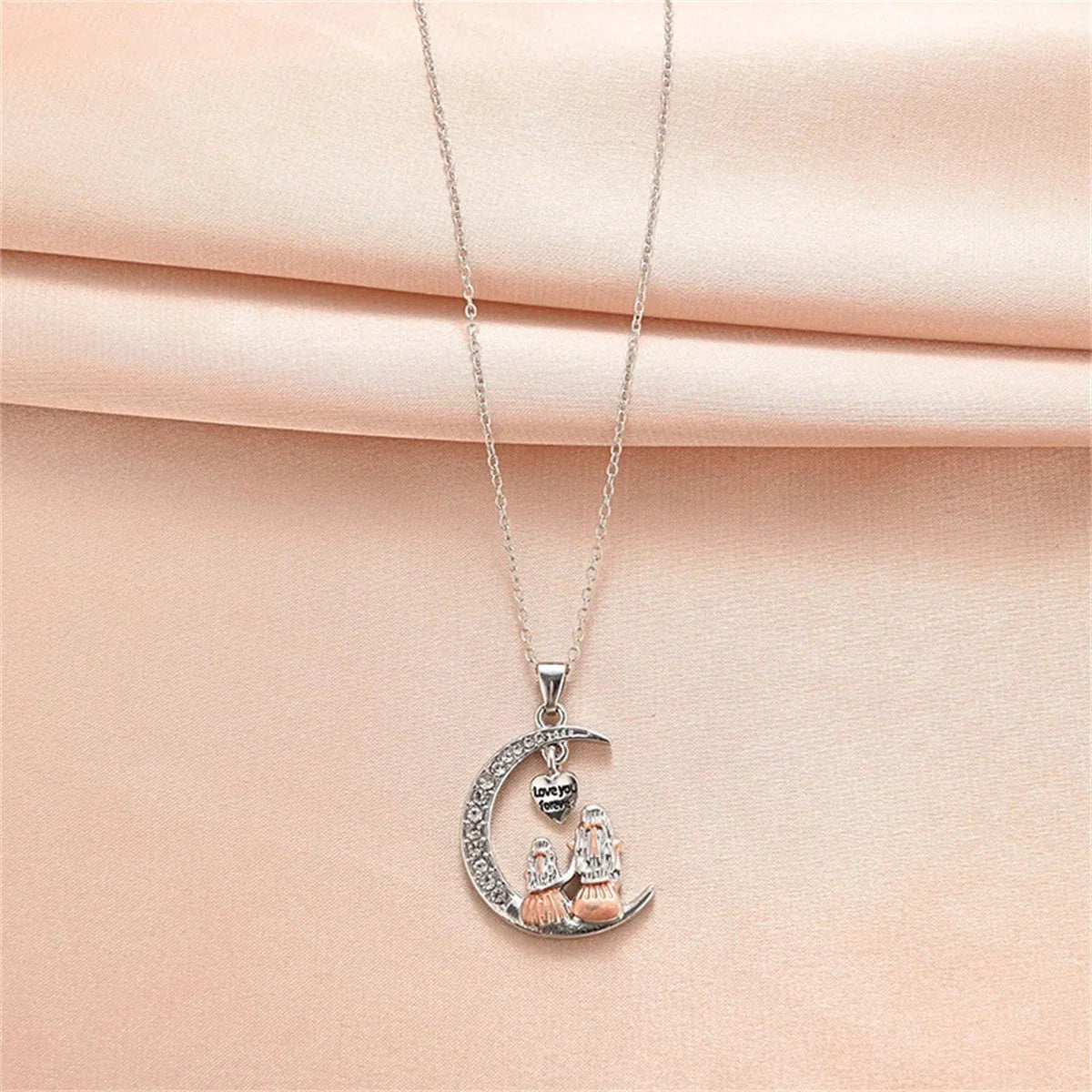 Eternal Bond Necklace – Mother & Daughter