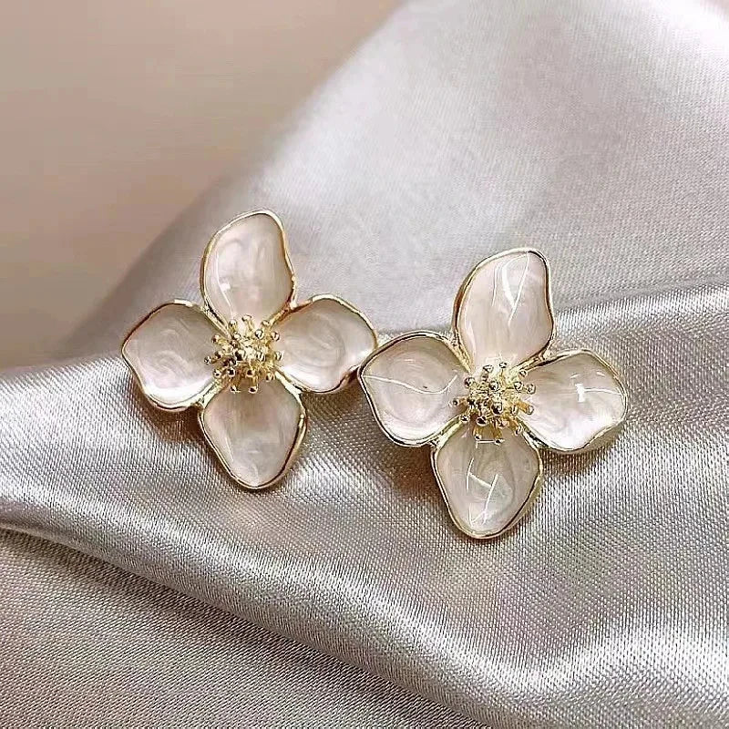 Floréa Luminare – Flower Earrings Set