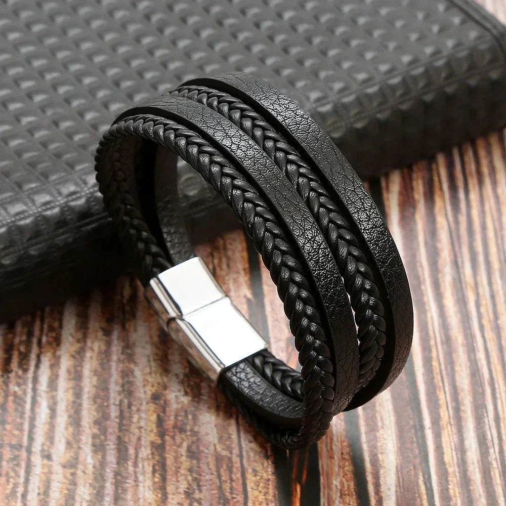 Klaiven – Modern Leather Bracelet