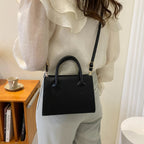 Laurel Minimalist Leather Bag