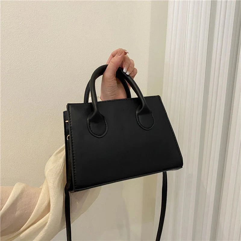 Laurel Minimalist Leather Bag