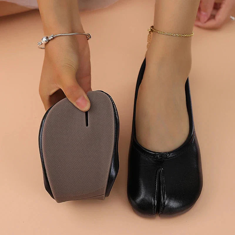 LilySteps – Women's Toe Separator Flats