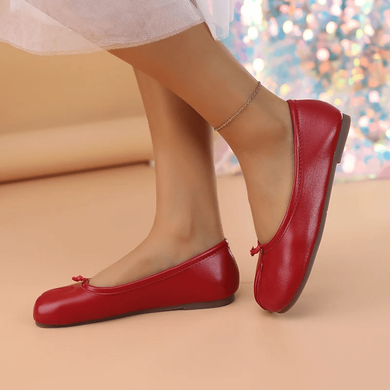 LilySteps – Women's Toe Separator Flats