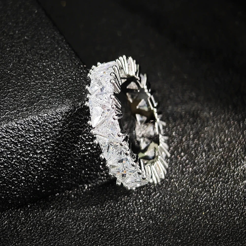 Valérith – Elegant Luxury Ring