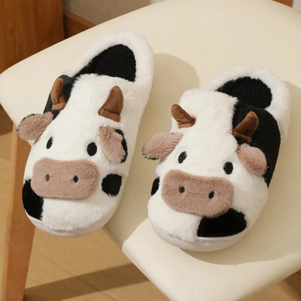 MooHugs – Plush Slippers for Winter
