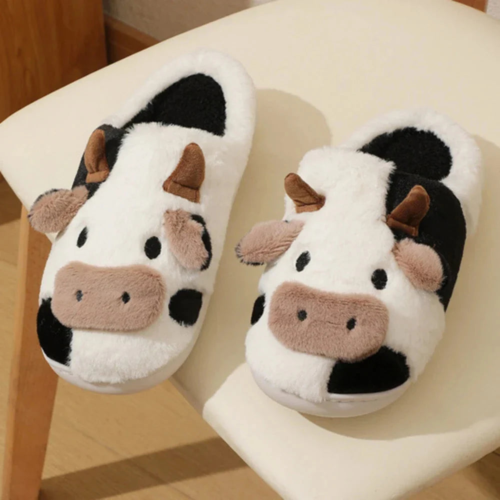 MooHugs – Plush Slippers for Winter
