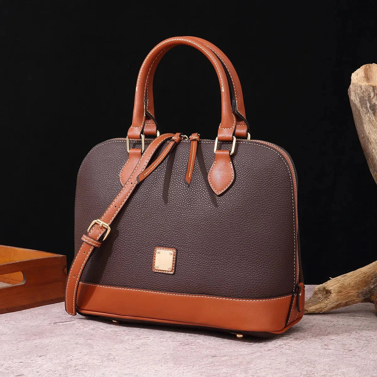 Retro Women's Leather Bag - Helena Classic