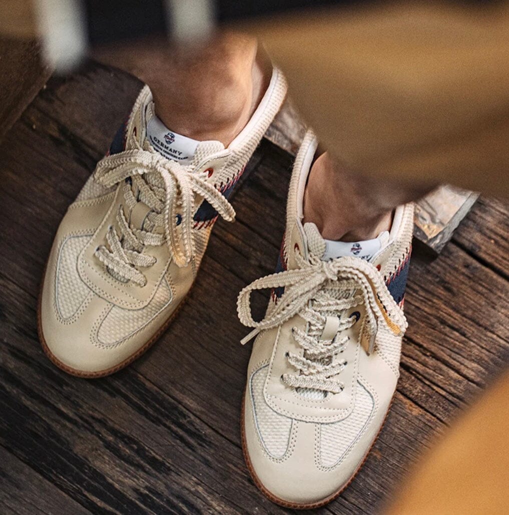 StitchRunner – Classic German Sneaker with Vintage Style