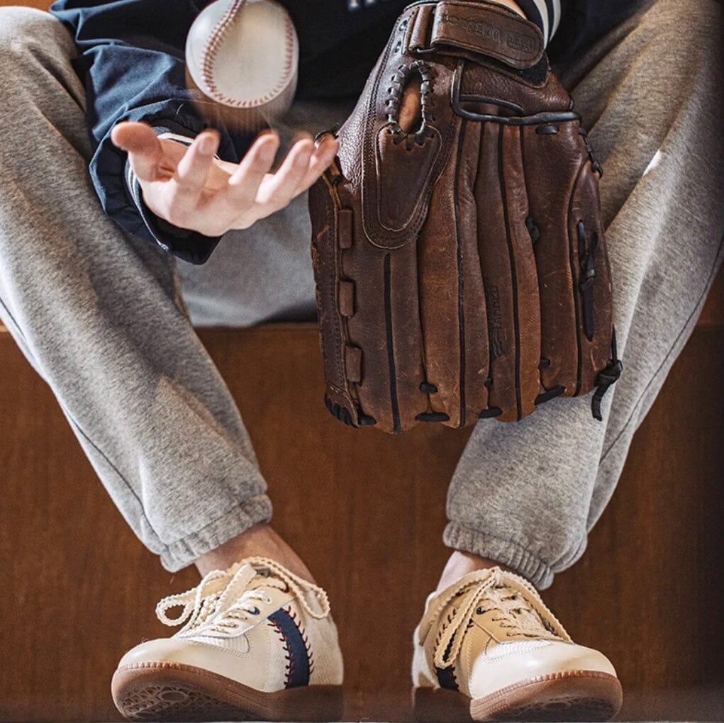 StitchRunner – Classic German Sneaker with Vintage Style