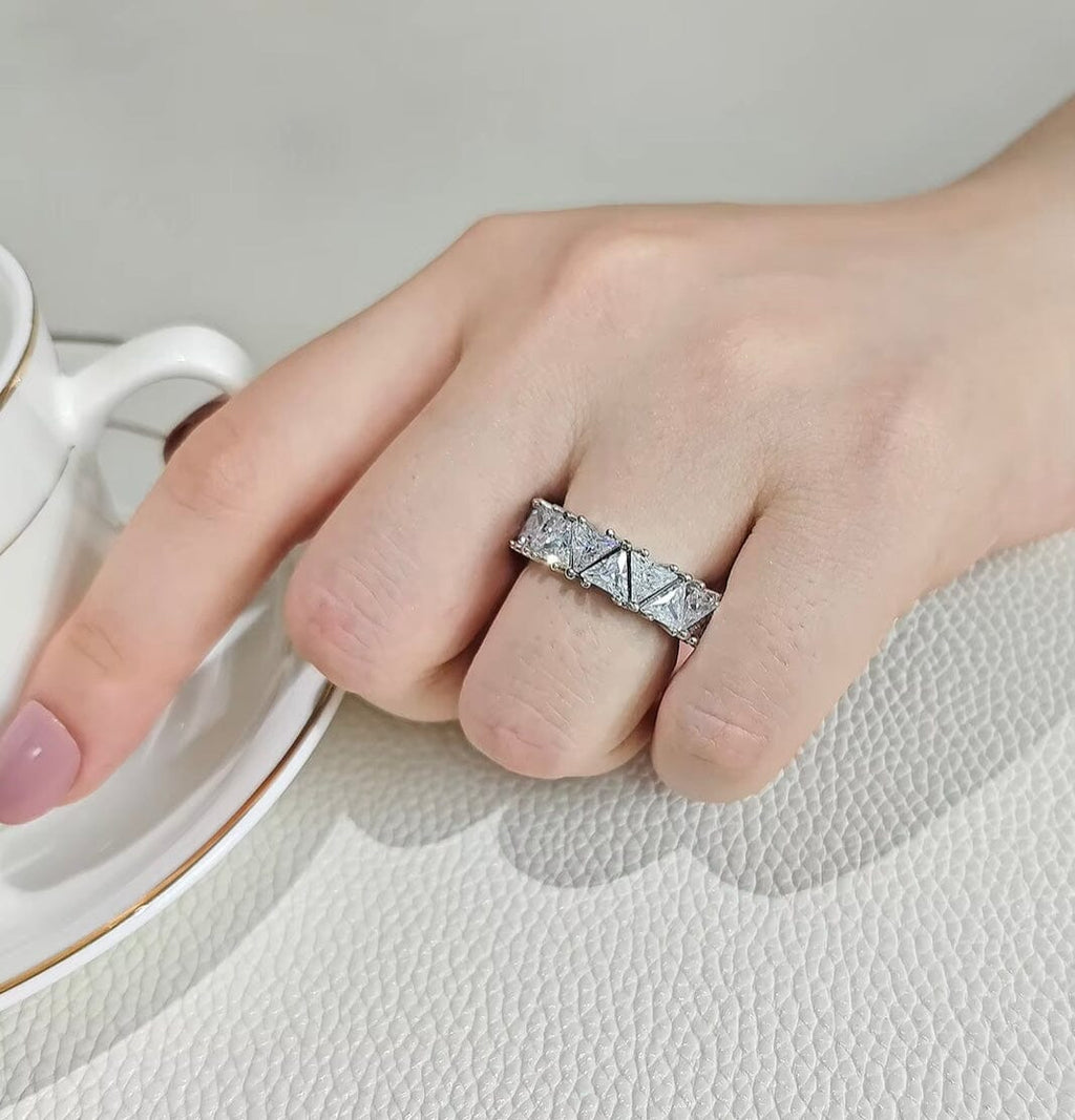 Valérith – Elegant Luxury Ring