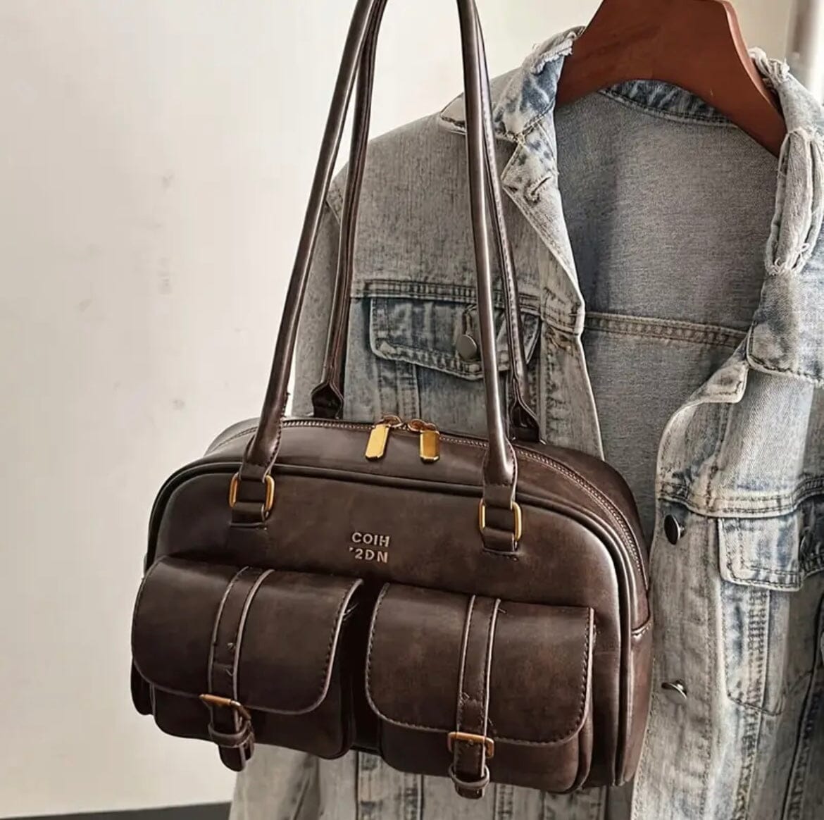 Velouré – Elegant Retro Shoulder Bag