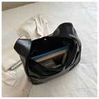 Cosmopolitta – Modern Leather Shoulder Bag